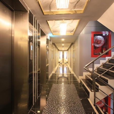 Pratunam Atrium Hotel Бангкок Екстер'єр фото