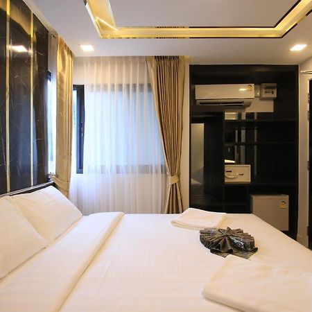 Pratunam Atrium Hotel Бангкок Екстер'єр фото