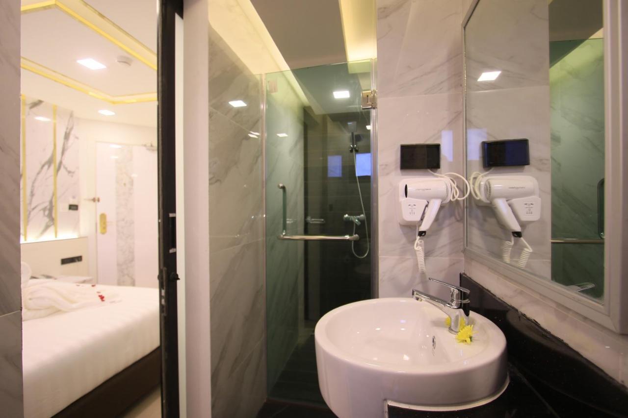 Pratunam Atrium Hotel Бангкок Екстер'єр фото