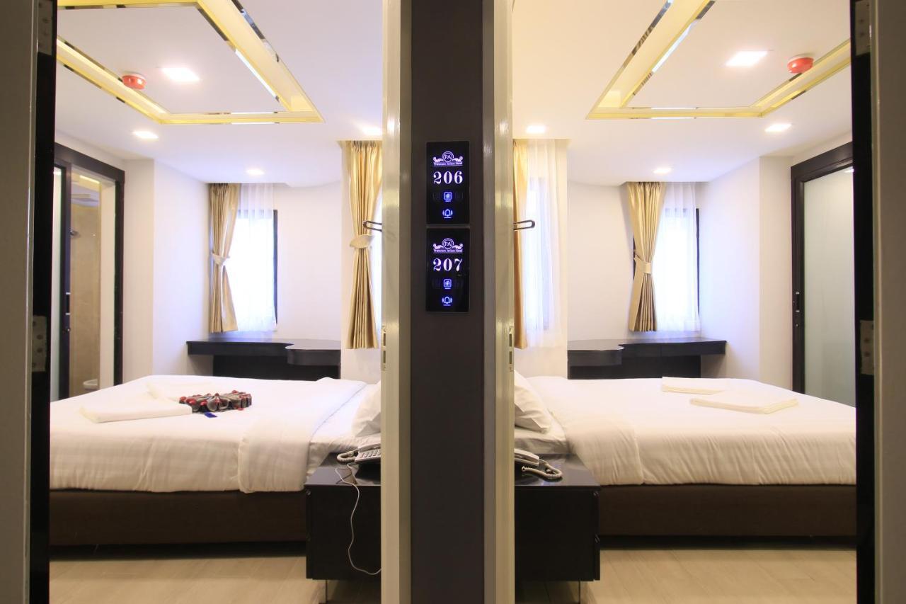 Pratunam Atrium Hotel Бангкок Екстер'єр фото