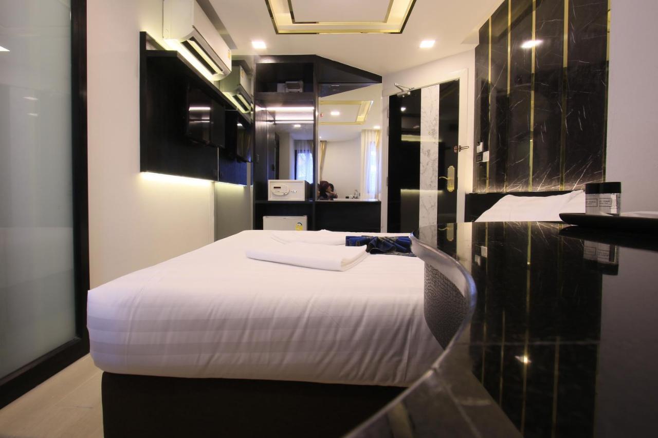 Pratunam Atrium Hotel Бангкок Екстер'єр фото