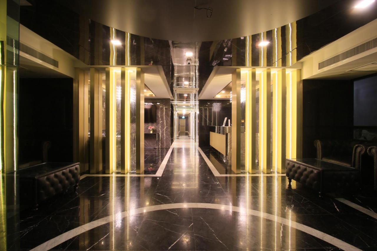 Pratunam Atrium Hotel Бангкок Екстер'єр фото